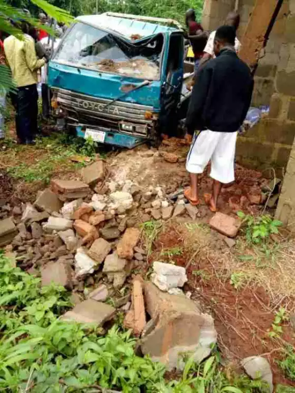 TOO SAD!! Pure Water Truck Crushes Chief To Death In Benue